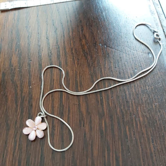 Pink quartz and silver necklace - Picture 2 of 7